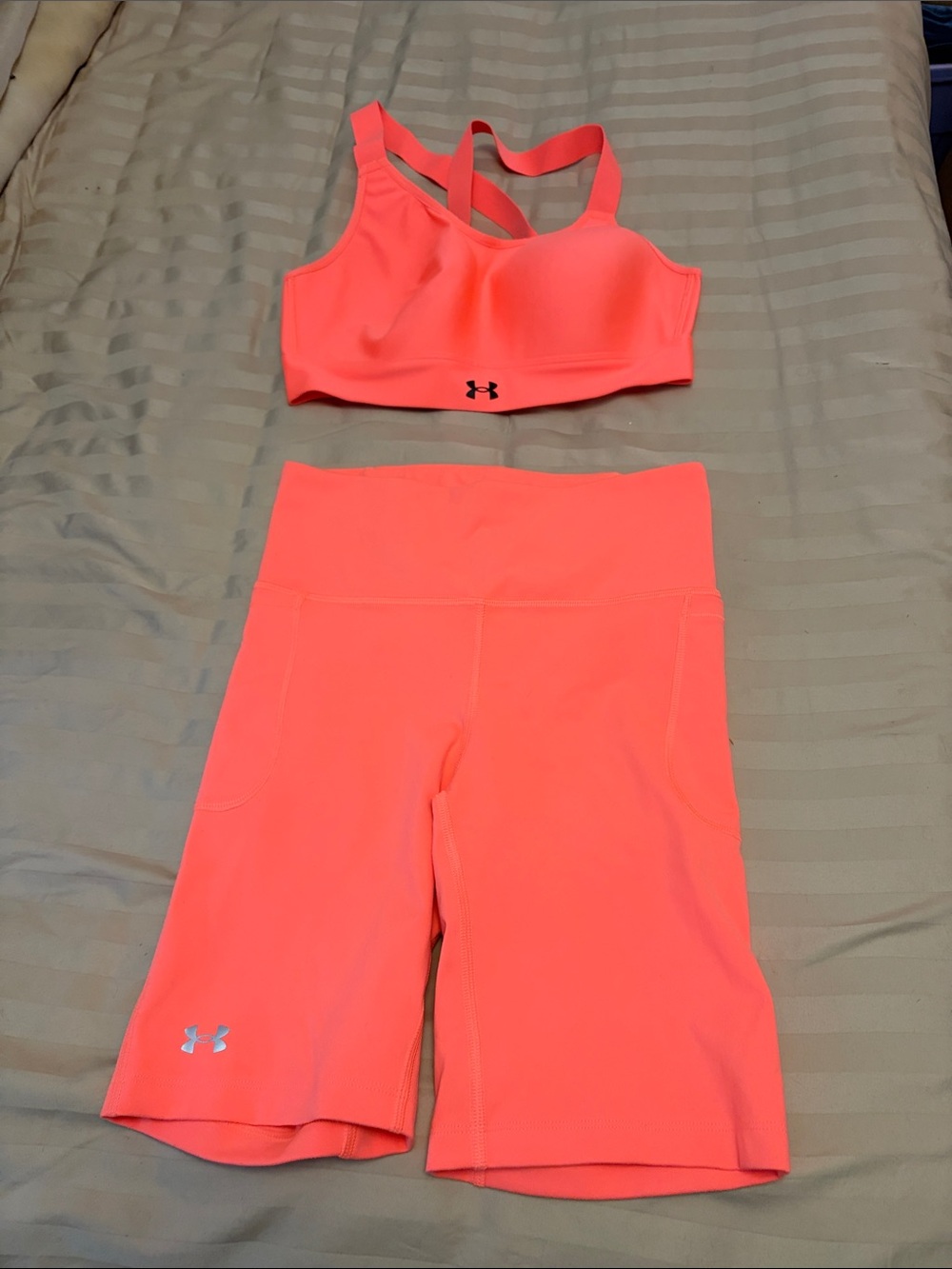 Under Armour Neon Coral High-Waist Capris Set